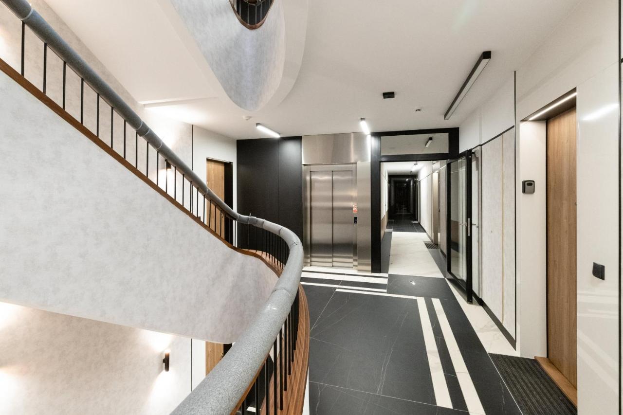 Plac Unii Apartment Gdynia City Centre By Noclegi Renters Extérieur photo